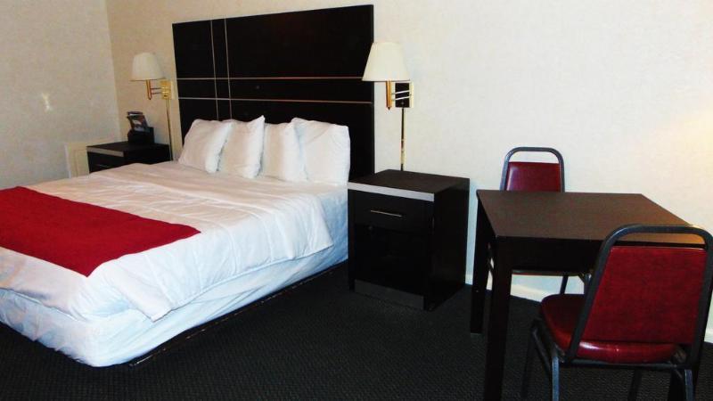 Oceanside Lodge Marmora Екстер'єр фото
