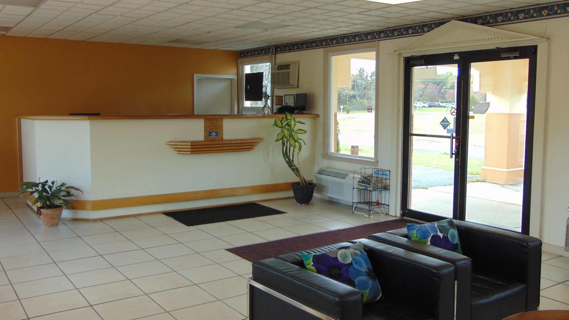 Oceanside Lodge Marmora Екстер'єр фото