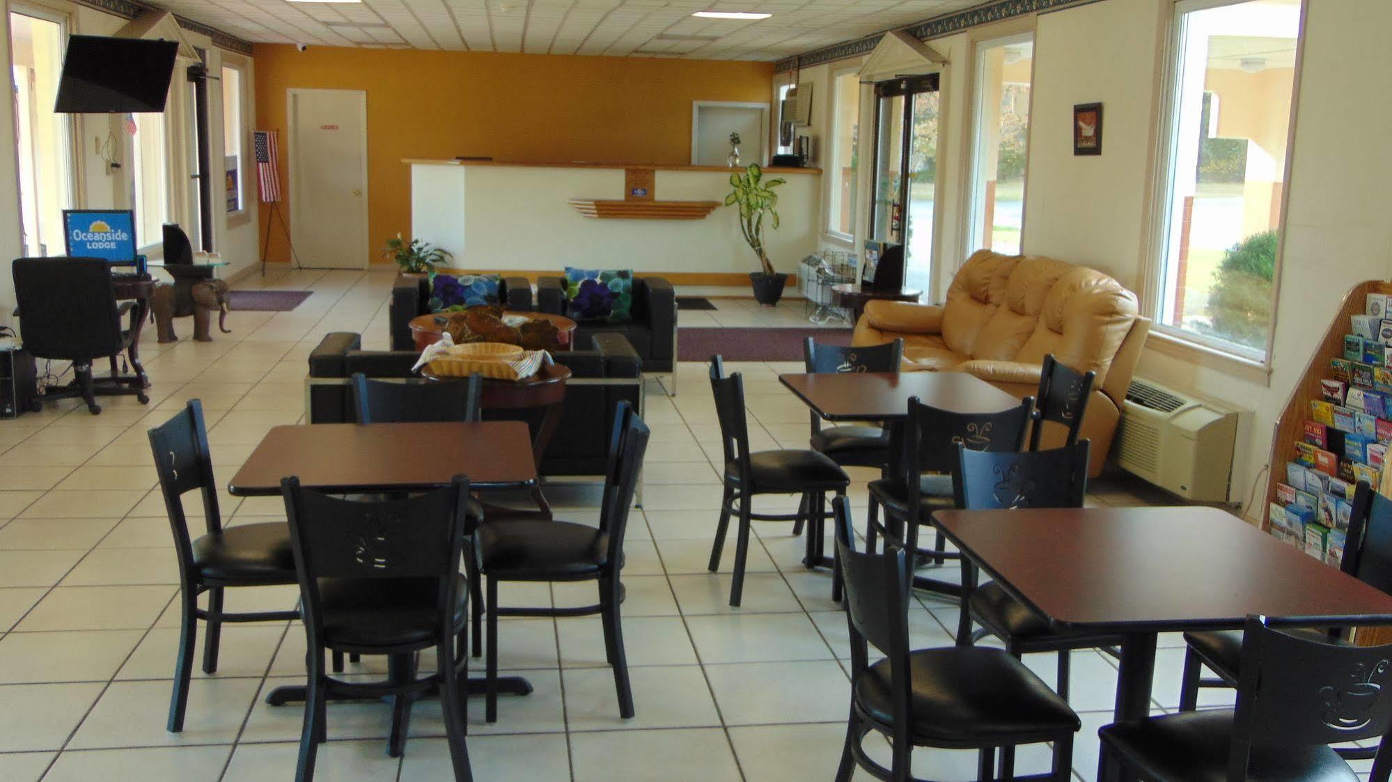 Oceanside Lodge Marmora Екстер'єр фото
